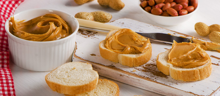 Skinny Peanut Butter Dip- clean eating snacks
