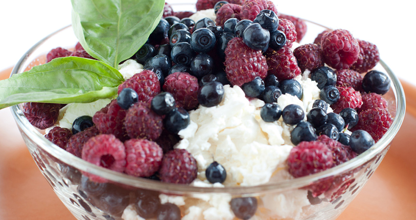 cottage-cheese-fruit