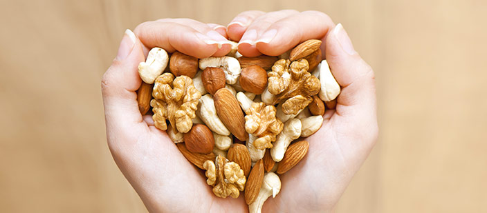 Nuts provides nutrition to keep your heart healthy